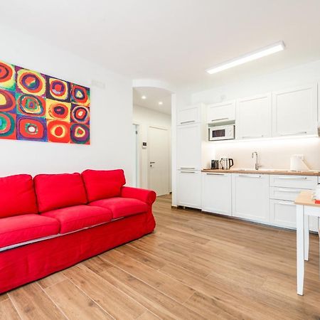 Central Station Apt With Parking Bari Buitenkant foto